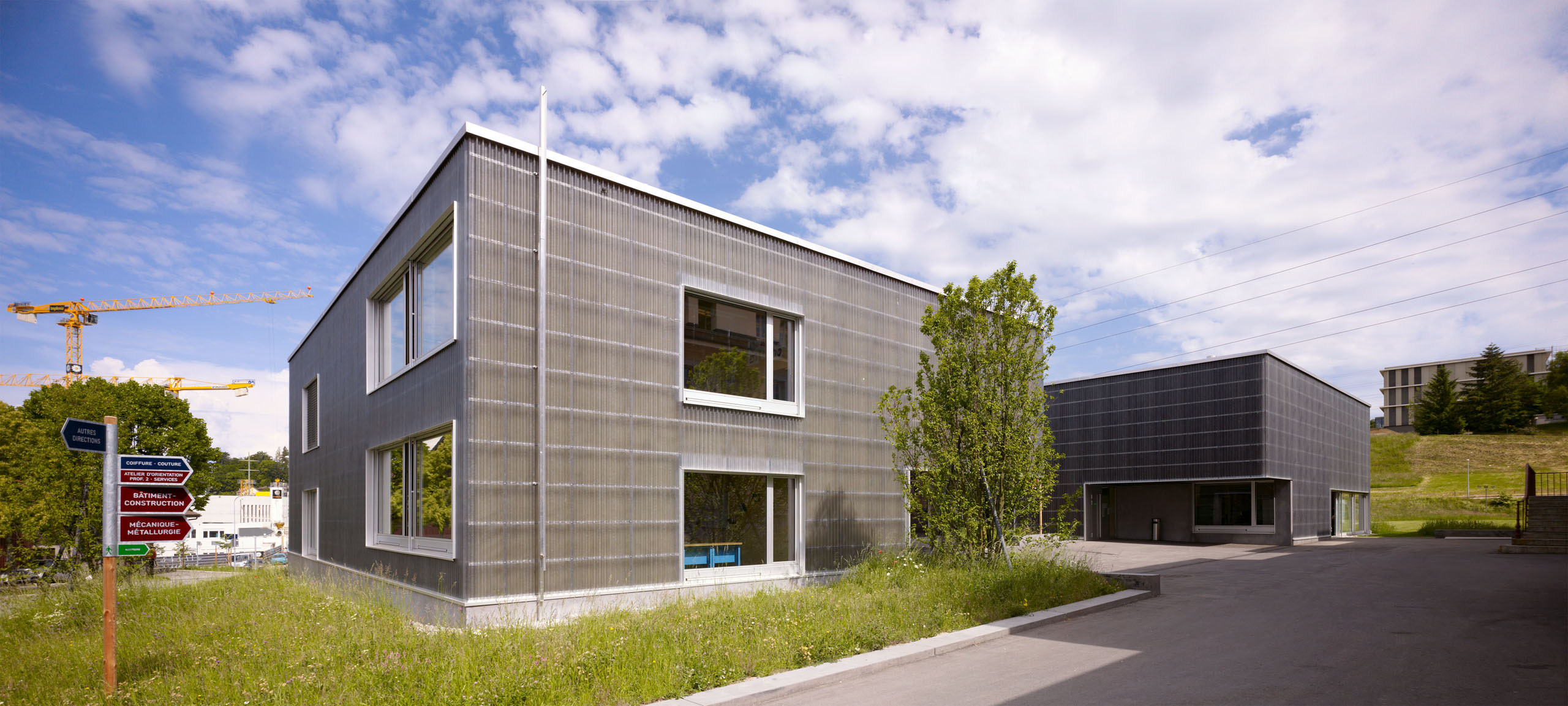 E09270 P45 028421p j2560